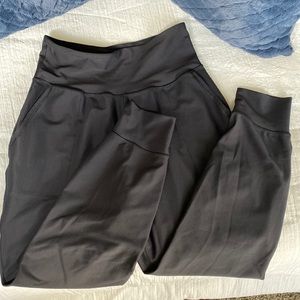 Old Navy Active Women's Black High-Rise Jogger